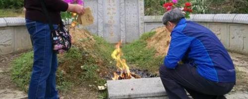 清明节为什么要祭祖扫墓，表示对祖先的怀念